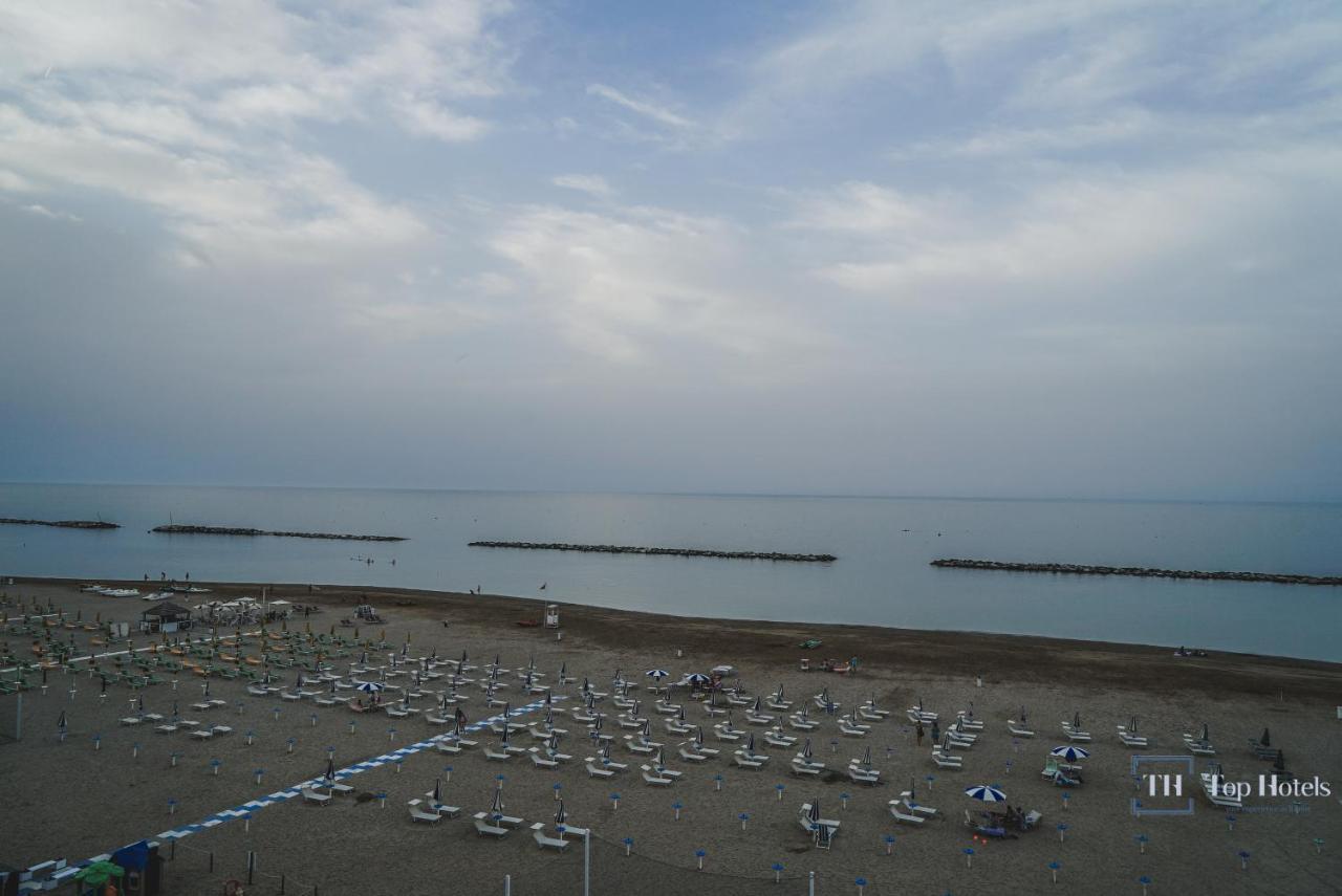 Nautic Hotel 3*