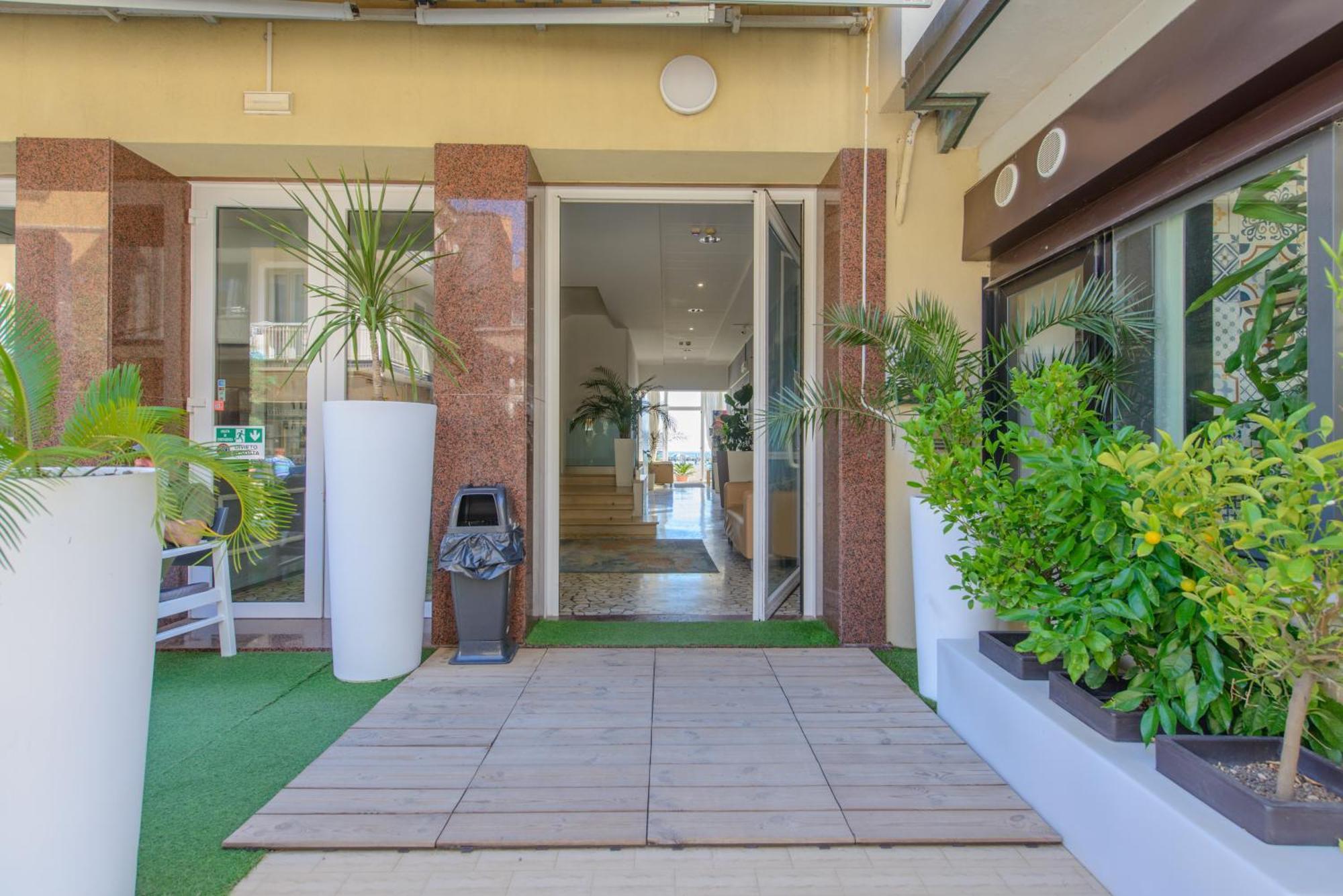 Hotel Nautic 3*